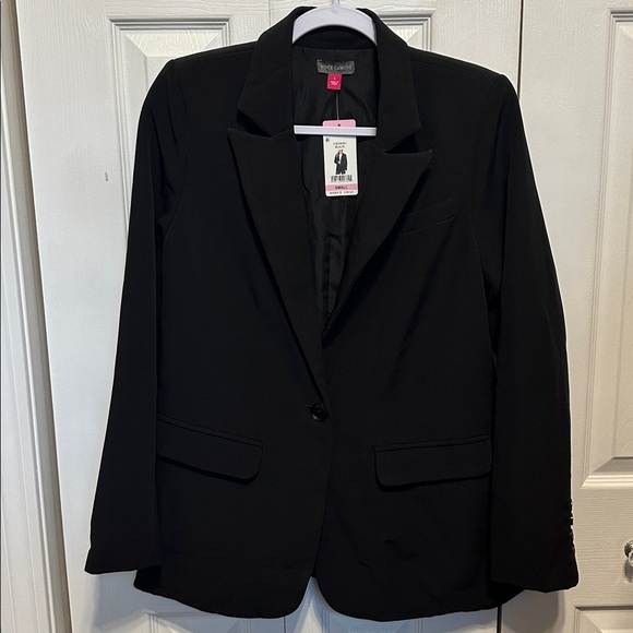 Vince Camuto Women's Elegant Black Blazer - Picture 3 of 5